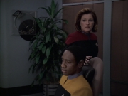 Filename=extant_StarTrek_VOY_6x12-BlinkOfAnEye_01670.jpg
Filesize=141KiB
Dimensions=1200x900
Date added=Dec 28, 2019 extant_StarTrek_VOY_6x12-BlinkOfAnEye_01670.jpg