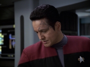 extant_StarTrek_VOY_6x12-BlinkOfAnEye_01699.jpg