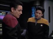 extant_StarTrek_VOY_6x12-BlinkOfAnEye_01713.jpg