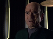 extant_StarTrek_VOY_6x12-BlinkOfAnEye_01739.jpg