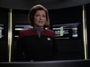 extant_StarTrek_VOY_6x12-BlinkOfAnEye_01750.jpg