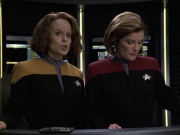 extant_StarTrek_VOY_6x12-BlinkOfAnEye_01796.jpg