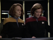extant_StarTrek_VOY_6x12-BlinkOfAnEye_01797.jpg