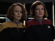 extant_StarTrek_VOY_6x12-BlinkOfAnEye_01835.jpg