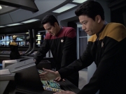 extant_StarTrek_VOY_6x12-BlinkOfAnEye_01847.jpg