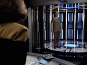 extant_StarTrek_VOY_6x12-BlinkOfAnEye_01909.jpg