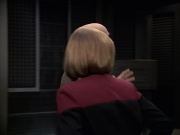 extant_StarTrek_VOY_6x12-BlinkOfAnEye_01952.jpg