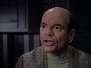 extant_StarTrek_VOY_6x12-BlinkOfAnEye_02011.jpg