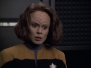 extant_StarTrek_VOY_6x12-BlinkOfAnEye_02015.jpg