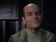 extant_StarTrek_VOY_6x12-BlinkOfAnEye_02033.jpg