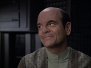 extant_StarTrek_VOY_6x12-BlinkOfAnEye_02034.jpg