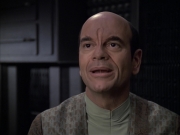 extant_StarTrek_VOY_6x12-BlinkOfAnEye_02037.jpg