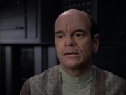 extant_StarTrek_VOY_6x12-BlinkOfAnEye_02044.jpg