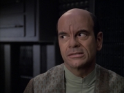 extant_StarTrek_VOY_6x12-BlinkOfAnEye_02046.jpg