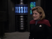 extant_StarTrek_VOY_6x12-BlinkOfAnEye_02063.jpg