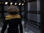 extant_StarTrek_VOY_6x12-BlinkOfAnEye_02106.jpg