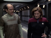 extant_StarTrek_VOY_6x12-BlinkOfAnEye_02115.jpg