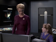 extant_StarTrek_VOY_6x12-BlinkOfAnEye_02273.jpg