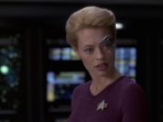extant_StarTrek_VOY_6x12-BlinkOfAnEye_02282.jpg