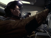 extant_StarTrek_VOY_6x12-BlinkOfAnEye_02329.jpg
