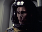 extant_StarTrek_VOY_6x12-BlinkOfAnEye_02344.jpg