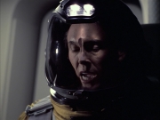 extant_StarTrek_VOY_6x12-BlinkOfAnEye_02349.jpg