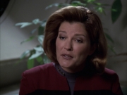 extant_StarTrek_VOY_6x12-BlinkOfAnEye_02909.jpg