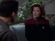 extant_StarTrek_VOY_6x12-BlinkOfAnEye_02923.jpg