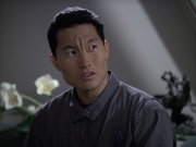 extant_StarTrek_VOY_6x12-BlinkOfAnEye_02936.jpg