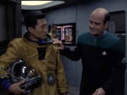 Filename=extant_StarTrek_VOY_6x12-BlinkOfAnEye_03308.jpg
Filesize=163KiB
Dimensions=1200x900
Date added=Dec 28, 2019 extant_StarTrek_VOY_6x12-BlinkOfAnEye_03308.jpg