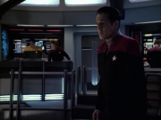 extant_StarTrek_VOY_6x12-BlinkOfAnEye_03441.jpg