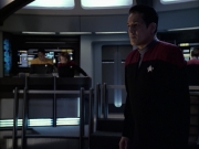 extant_StarTrek_VOY_6x12-BlinkOfAnEye_03442.jpg