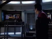 extant_StarTrek_VOY_6x12-BlinkOfAnEye_03464.jpg