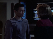 Filename=extant_StarTrek_VOY_6x12-BlinkOfAnEye_03598.jpg
Filesize=155KiB
Dimensions=1200x900
Date added=Dec 28, 2019 extant_StarTrek_VOY_6x12-BlinkOfAnEye_03598.jpg