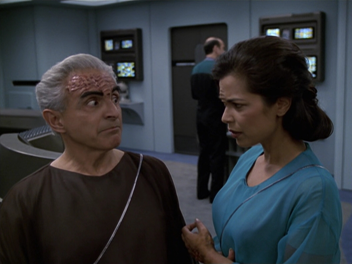 extant_StarTrek_VOY_6x13-Virtuoso_00101.jpg