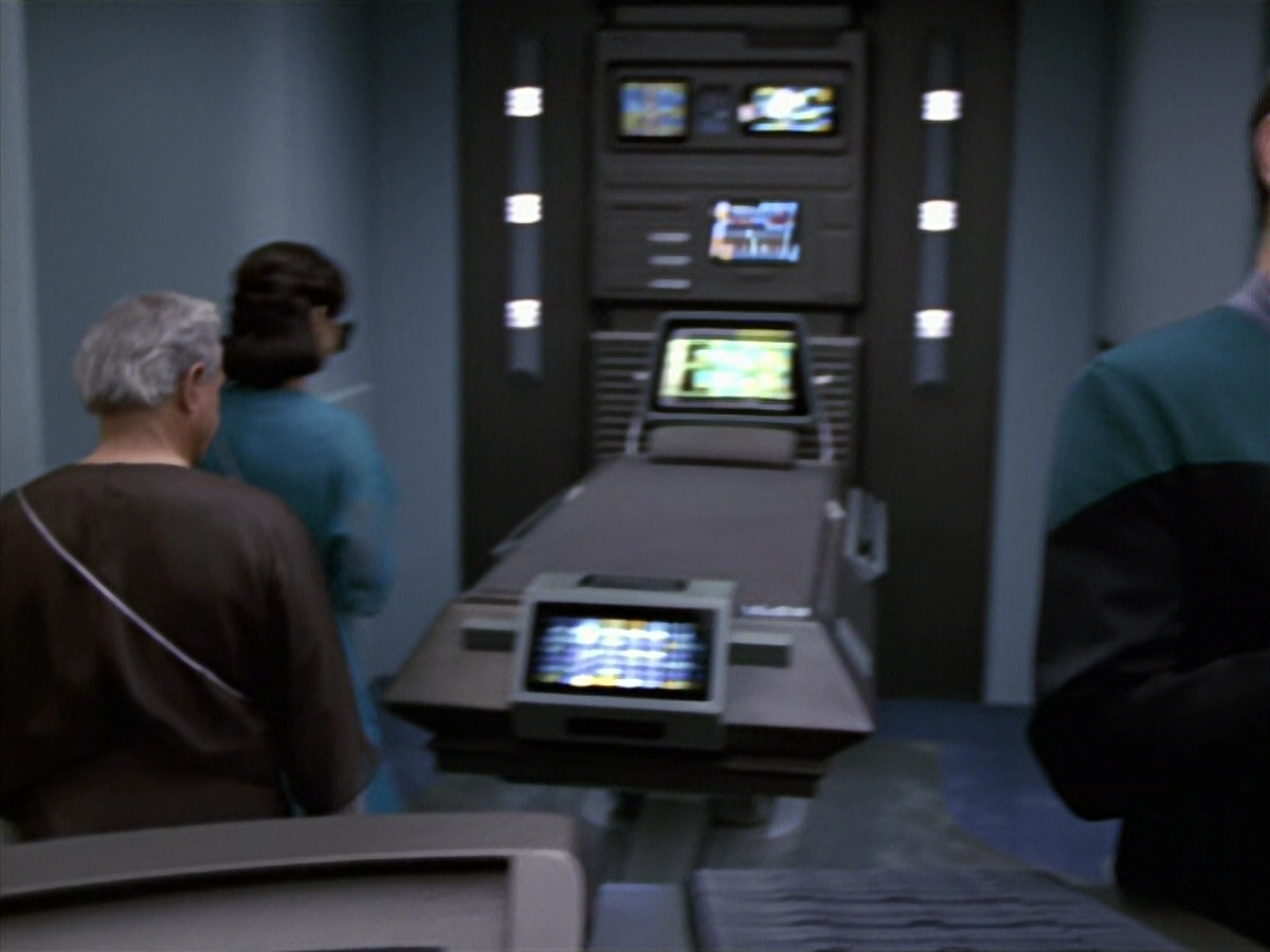 extant_StarTrek_VOY_6x13-Virtuoso_00208.jpg