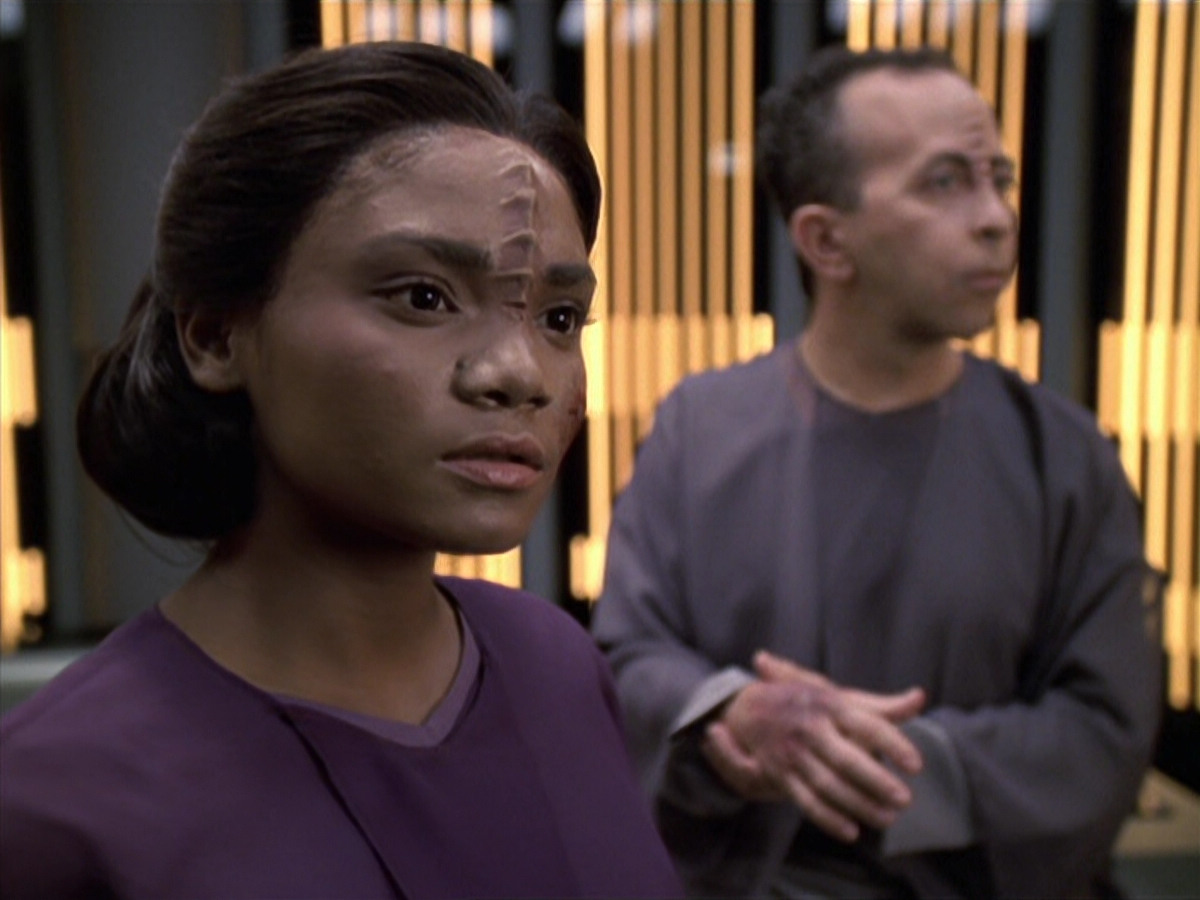 extant_StarTrek_VOY_6x13-Virtuoso_00222.jpg