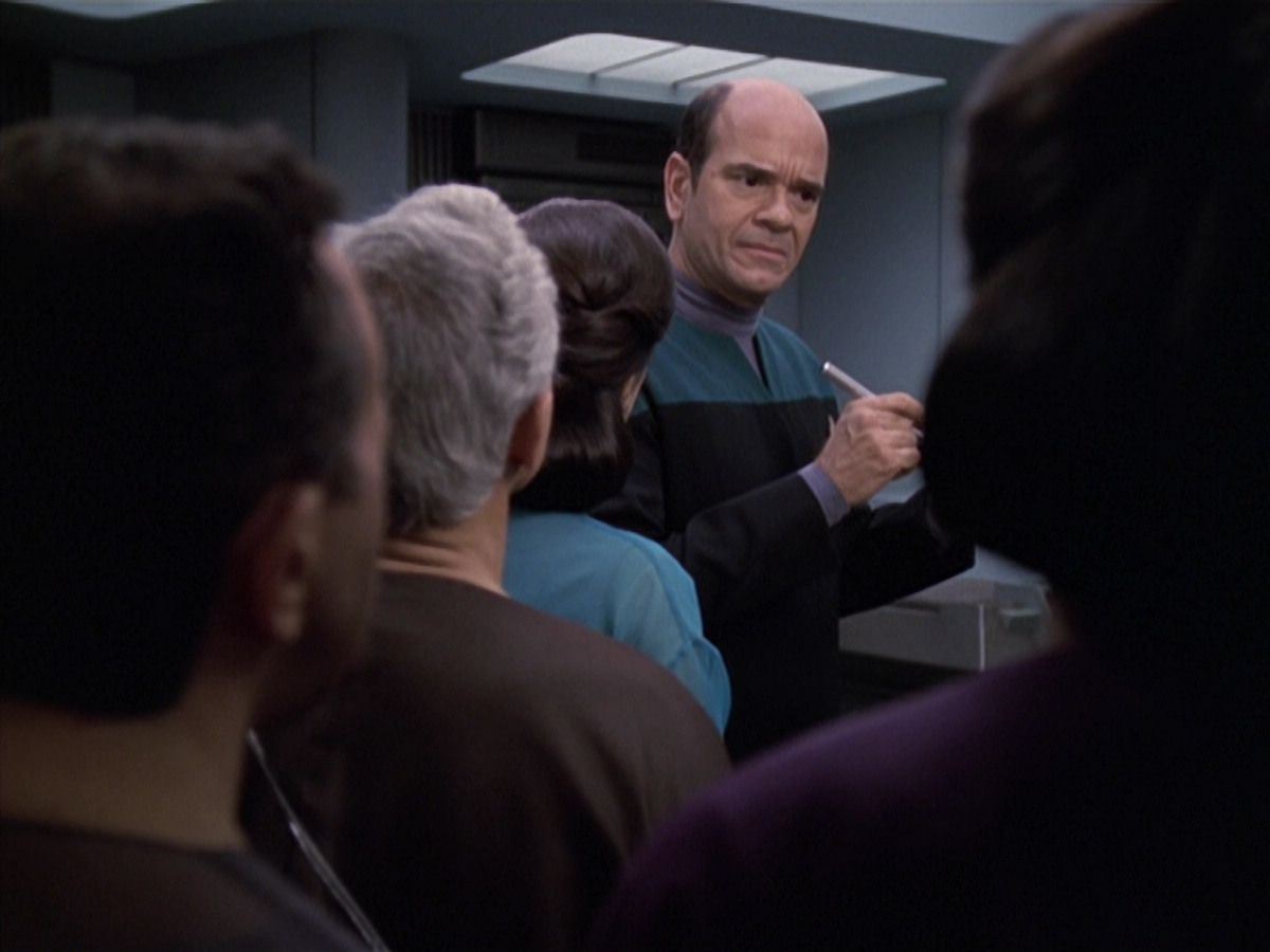 extant_StarTrek_VOY_6x13-Virtuoso_00260.jpg