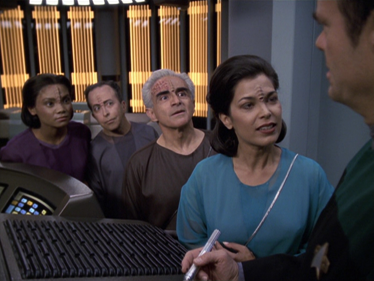 extant_StarTrek_VOY_6x13-Virtuoso_00270.jpg