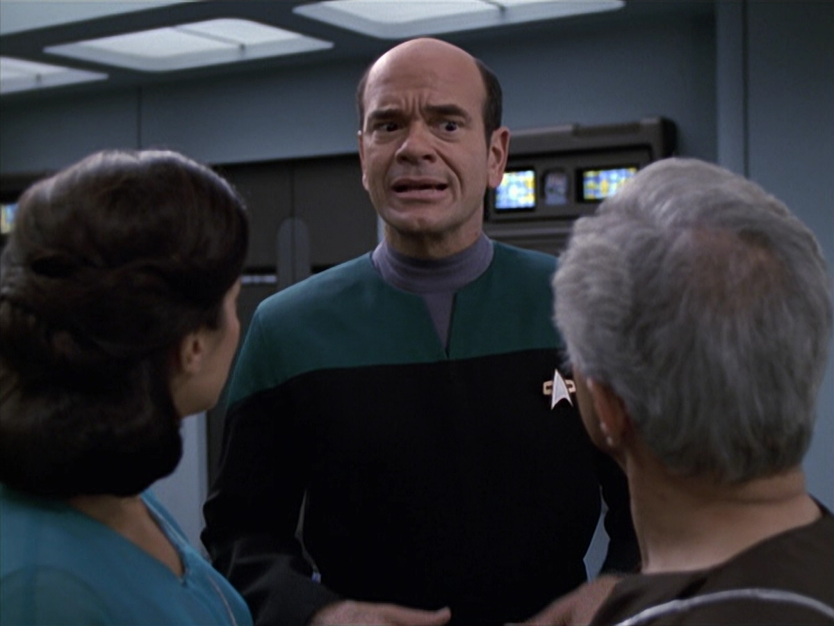 extant_StarTrek_VOY_6x13-Virtuoso_00483.jpg