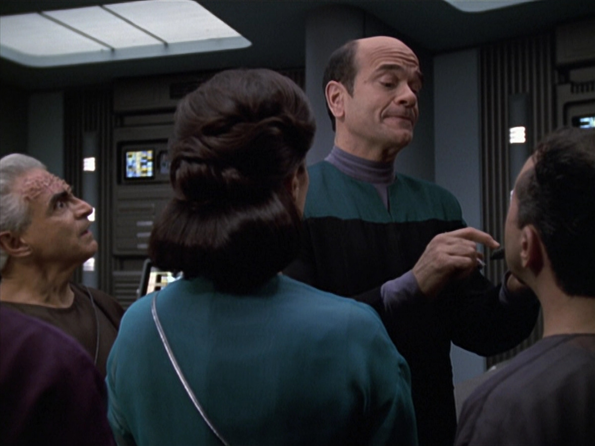 extant_StarTrek_VOY_6x13-Virtuoso_00562.jpg
