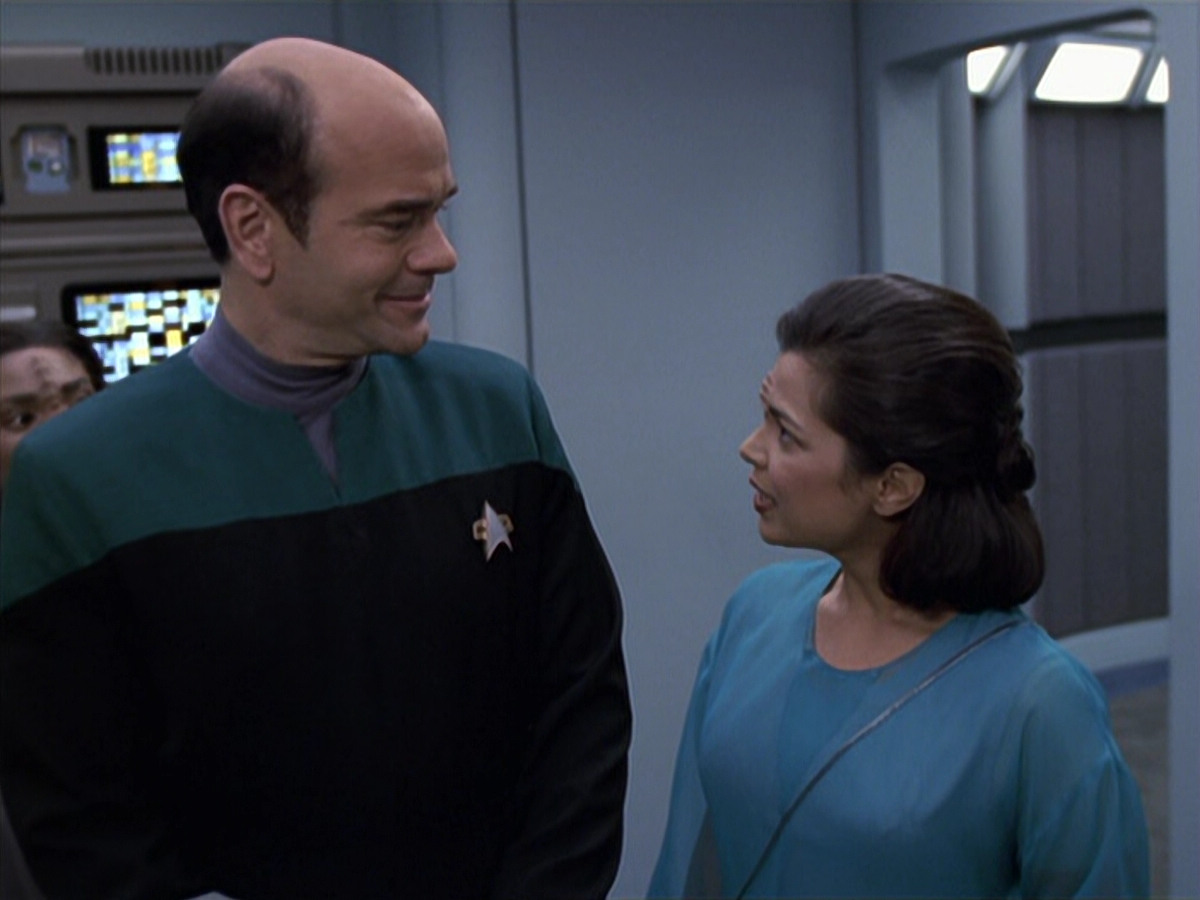 extant_StarTrek_VOY_6x13-Virtuoso_00630.jpg