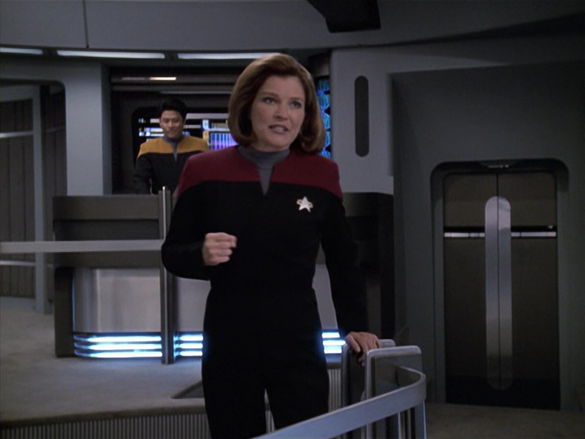 extant_StarTrek_VOY_6x13-Virtuoso_00717.jpg
