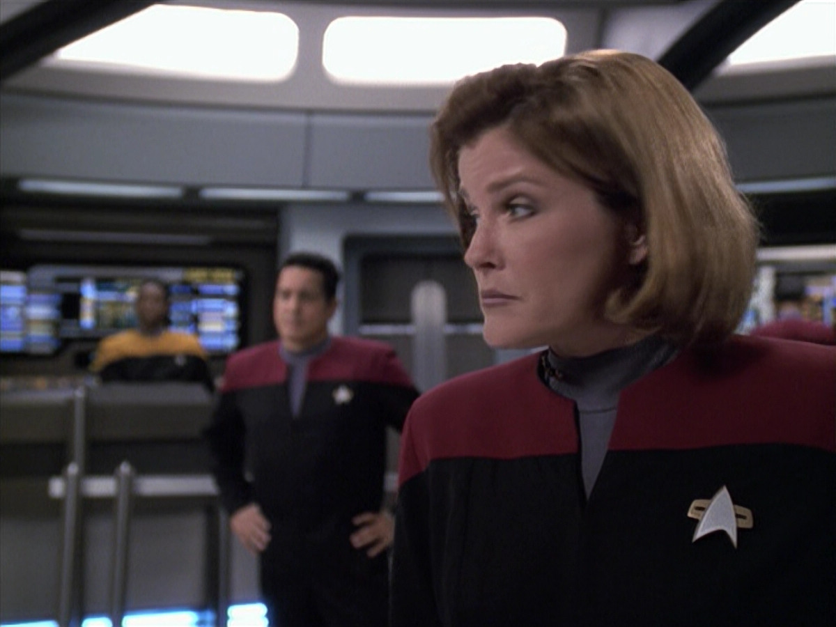 extant_StarTrek_VOY_6x13-Virtuoso_00748.jpg