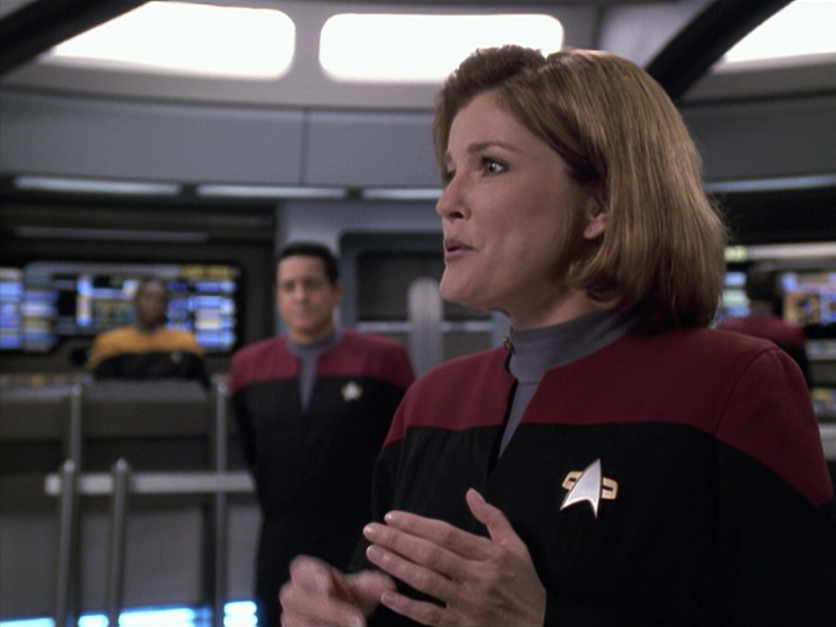extant_StarTrek_VOY_6x13-Virtuoso_00760.jpg