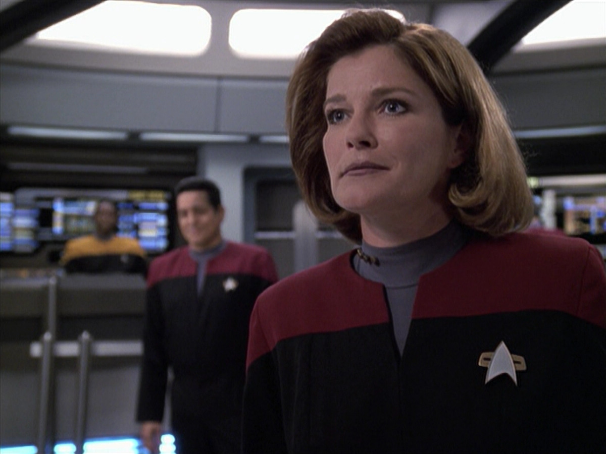 extant_StarTrek_VOY_6x13-Virtuoso_00772.jpg
