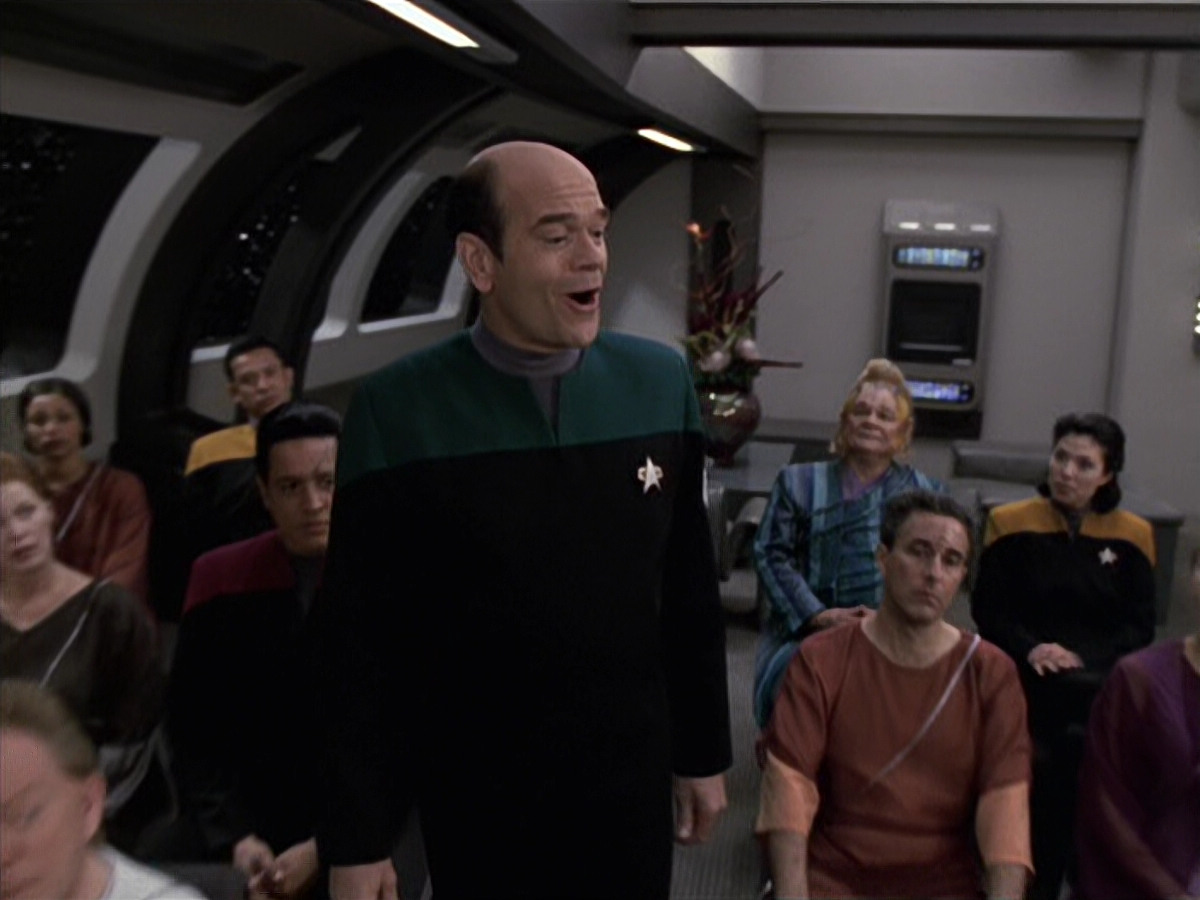 extant_StarTrek_VOY_6x13-Virtuoso_00776.jpg