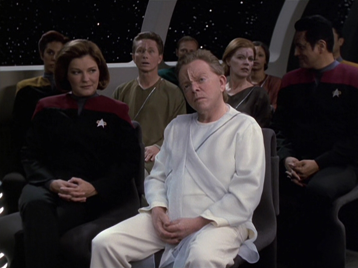 extant_StarTrek_VOY_6x13-Virtuoso_00799.jpg