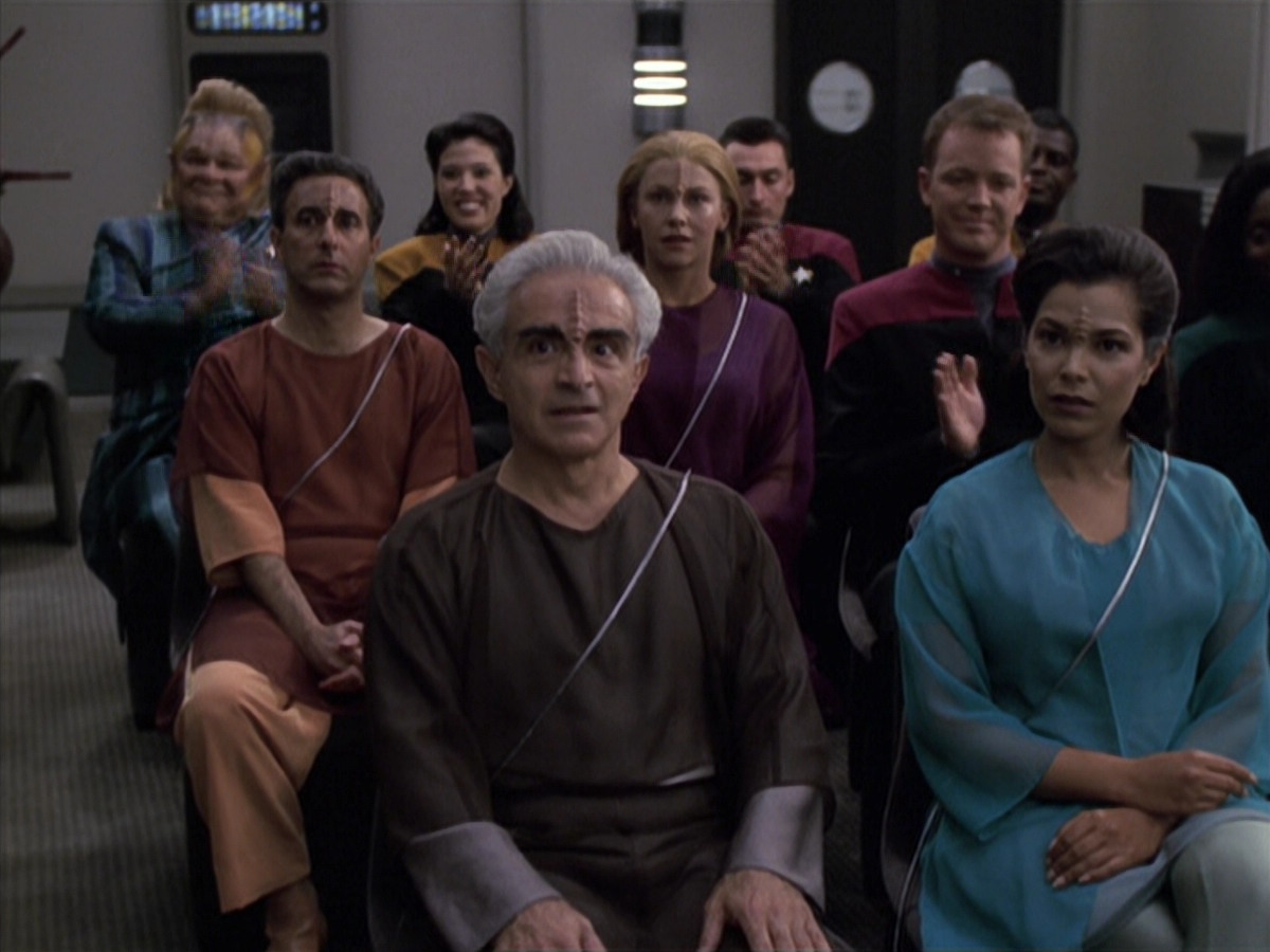 extant_StarTrek_VOY_6x13-Virtuoso_00809.jpg