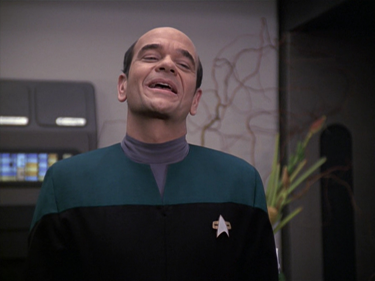 extant_StarTrek_VOY_6x13-Virtuoso_00823.jpg